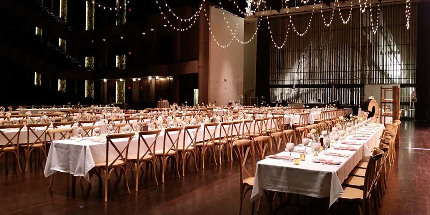Wedding table in Washington Pavilion