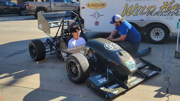 SDSU Days to Take Over Washington Pavilion’s Dakota Avenue with Lunar Tech and Giant Catapult