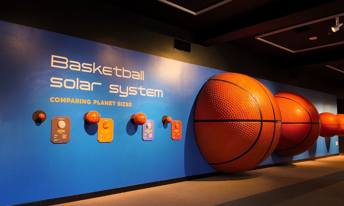 Space Floor Basketball Wall